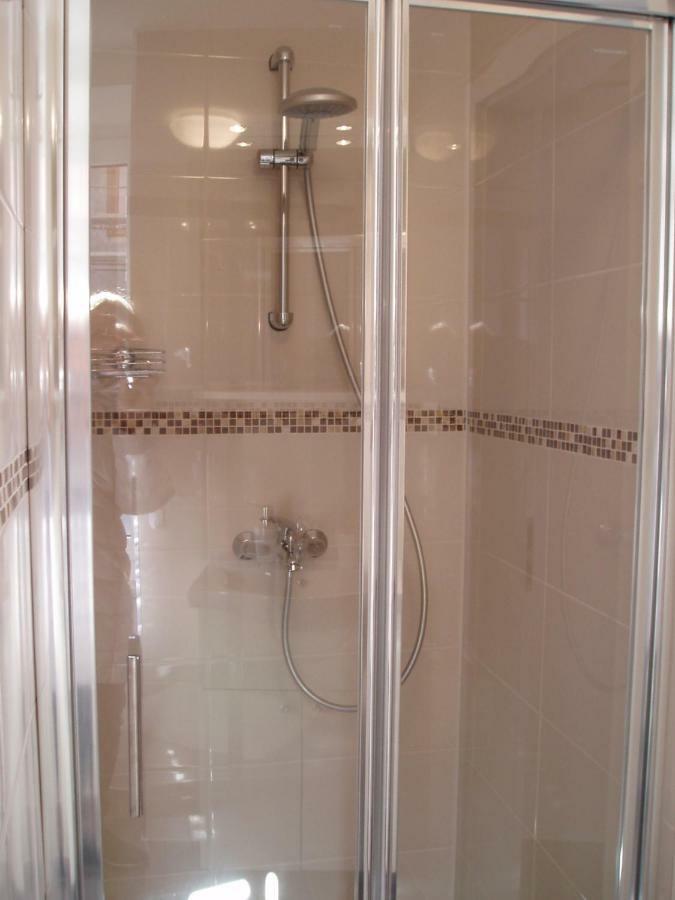 Apartment Oaza Ровінь Екстер'єр фото