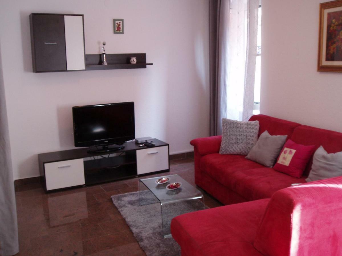 Apartment Oaza Ровінь Екстер'єр фото