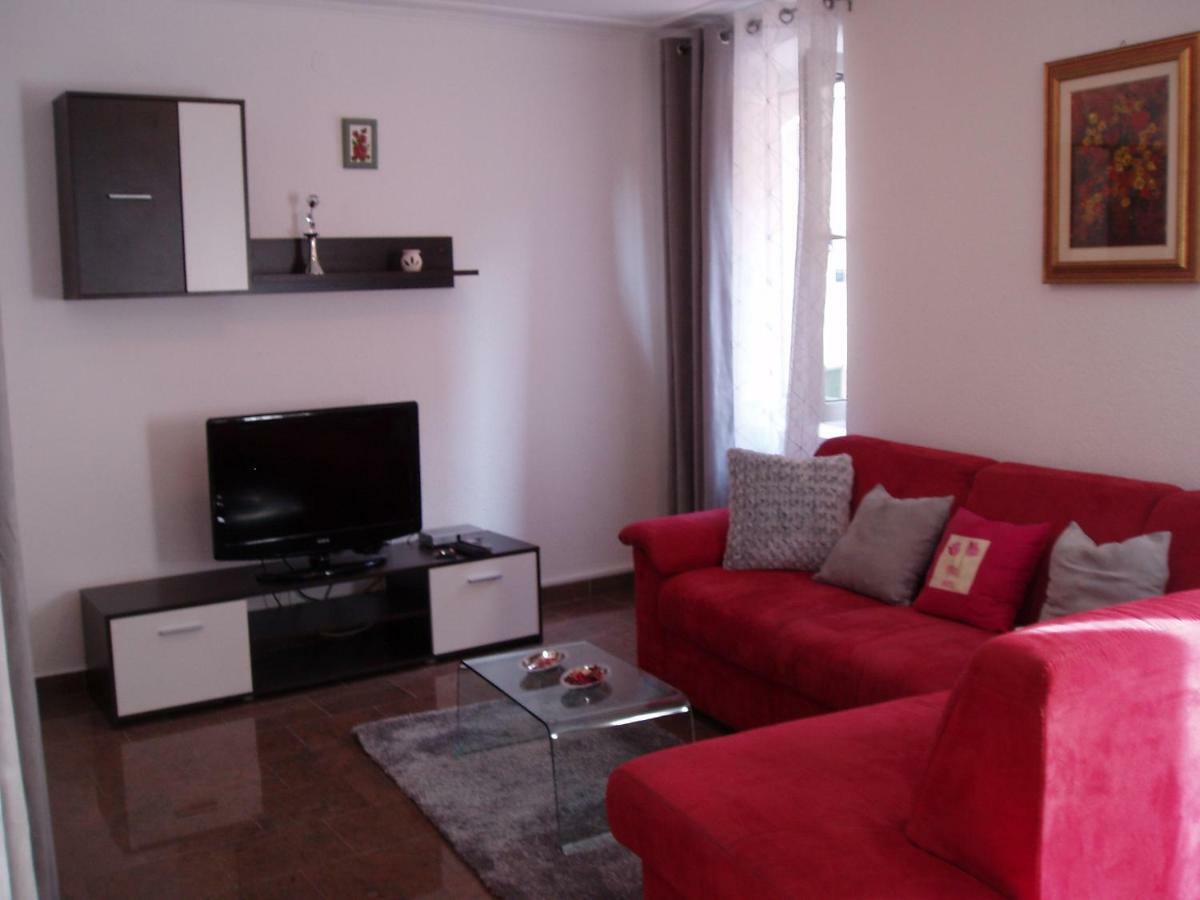 Apartment Oaza Ровінь Екстер'єр фото