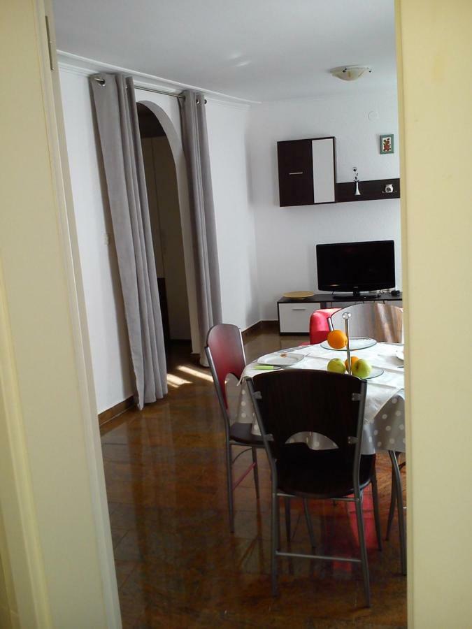 Apartment Oaza Ровінь Екстер'єр фото