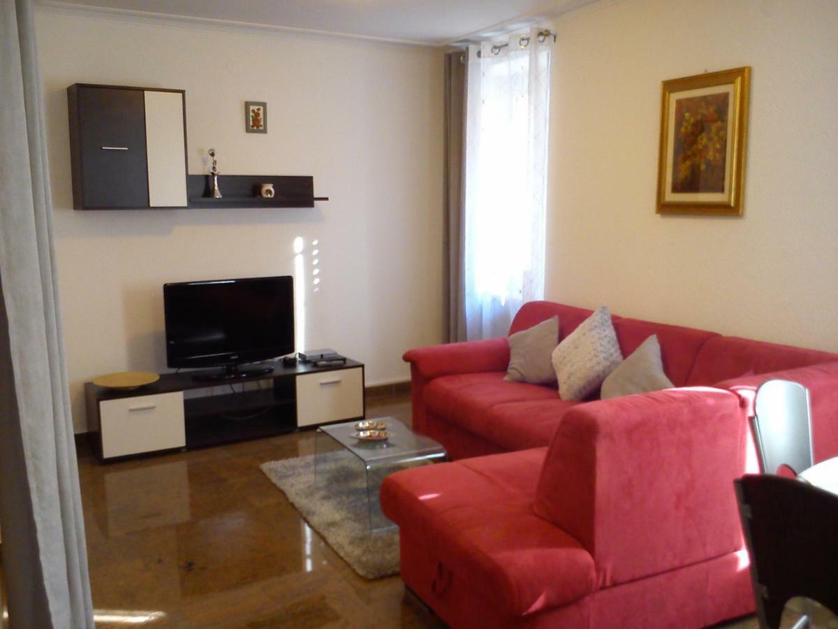 Apartment Oaza Ровінь Екстер'єр фото