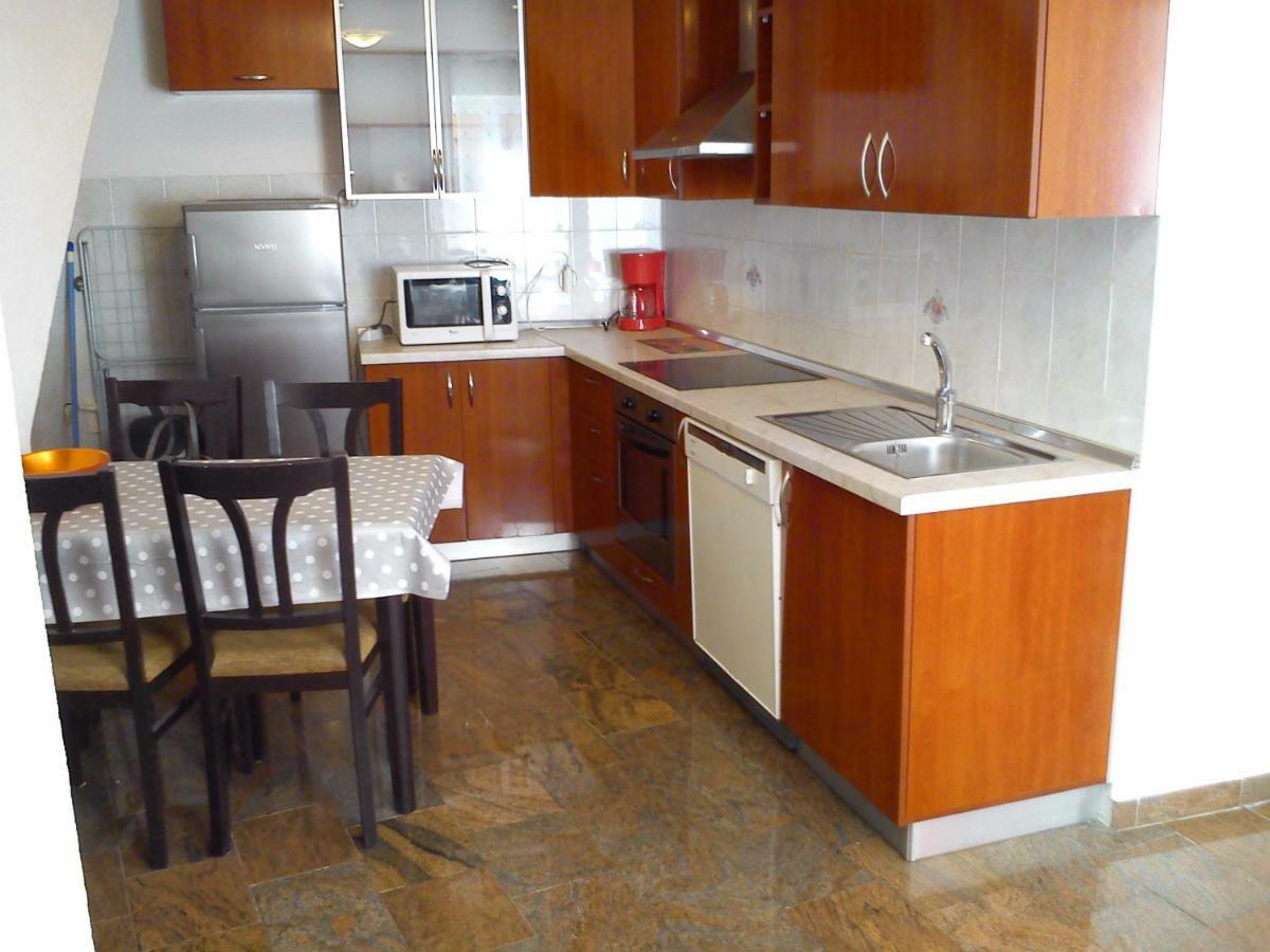 Apartment Oaza Ровінь Екстер'єр фото